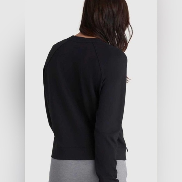 Kit & Ace Made to Move Sweatshirt, Small - Picture 3 of 13